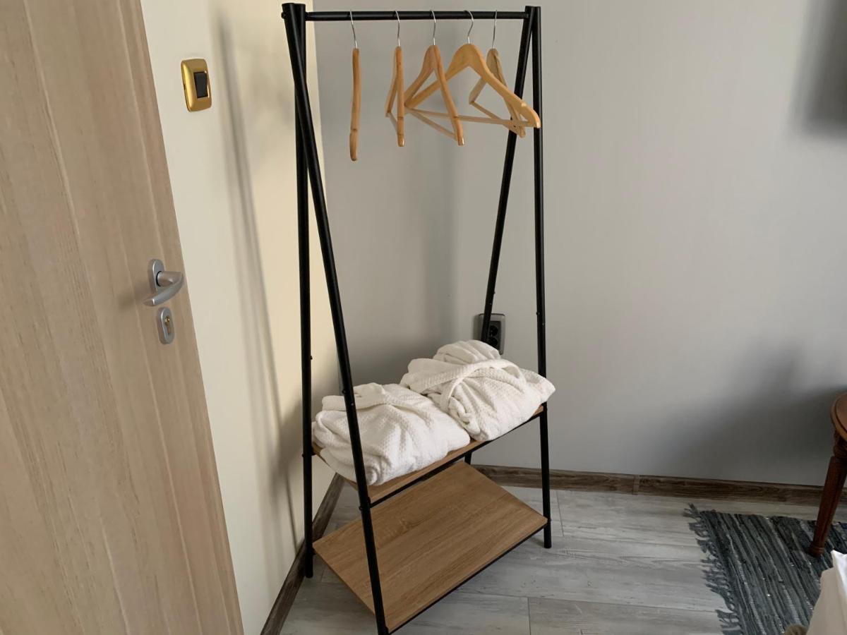 Guest Rooms Donovi Varna Exterior photo