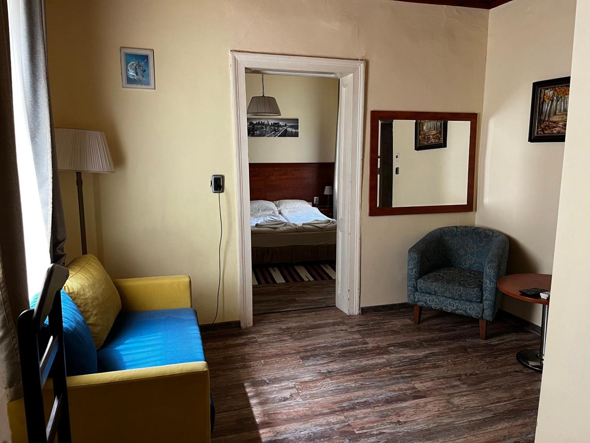 Guest Rooms Donovi Varna Exterior photo